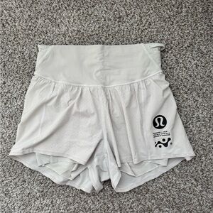 Lululemon Nulux Road to Trail High-Rise Short 4"